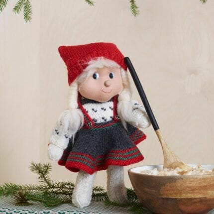 Fjøsnissefamilie Ulla Garn og Broderi AS Oversized fjeldrosegenser Ulla Garn og Broderi AS